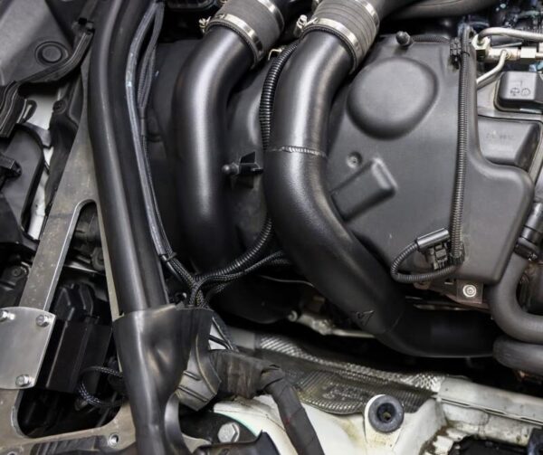 Mishimoto BMW F8X M3/M4 Charge Pipe Kit 2015-2020 - Image 3