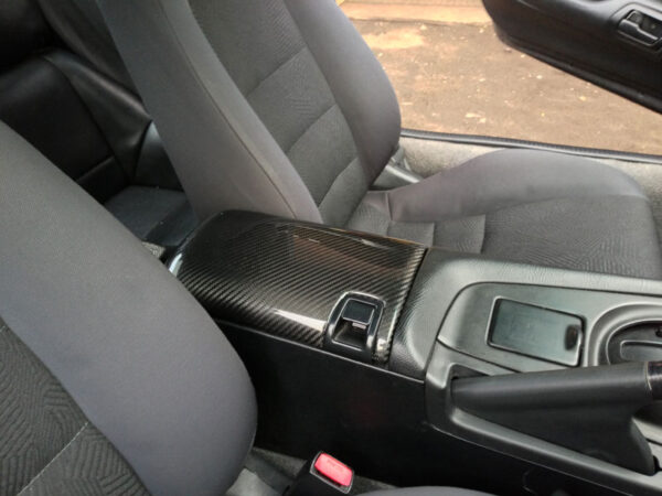 Whifbitz Carbon Supra Armrest Lid - Image 3